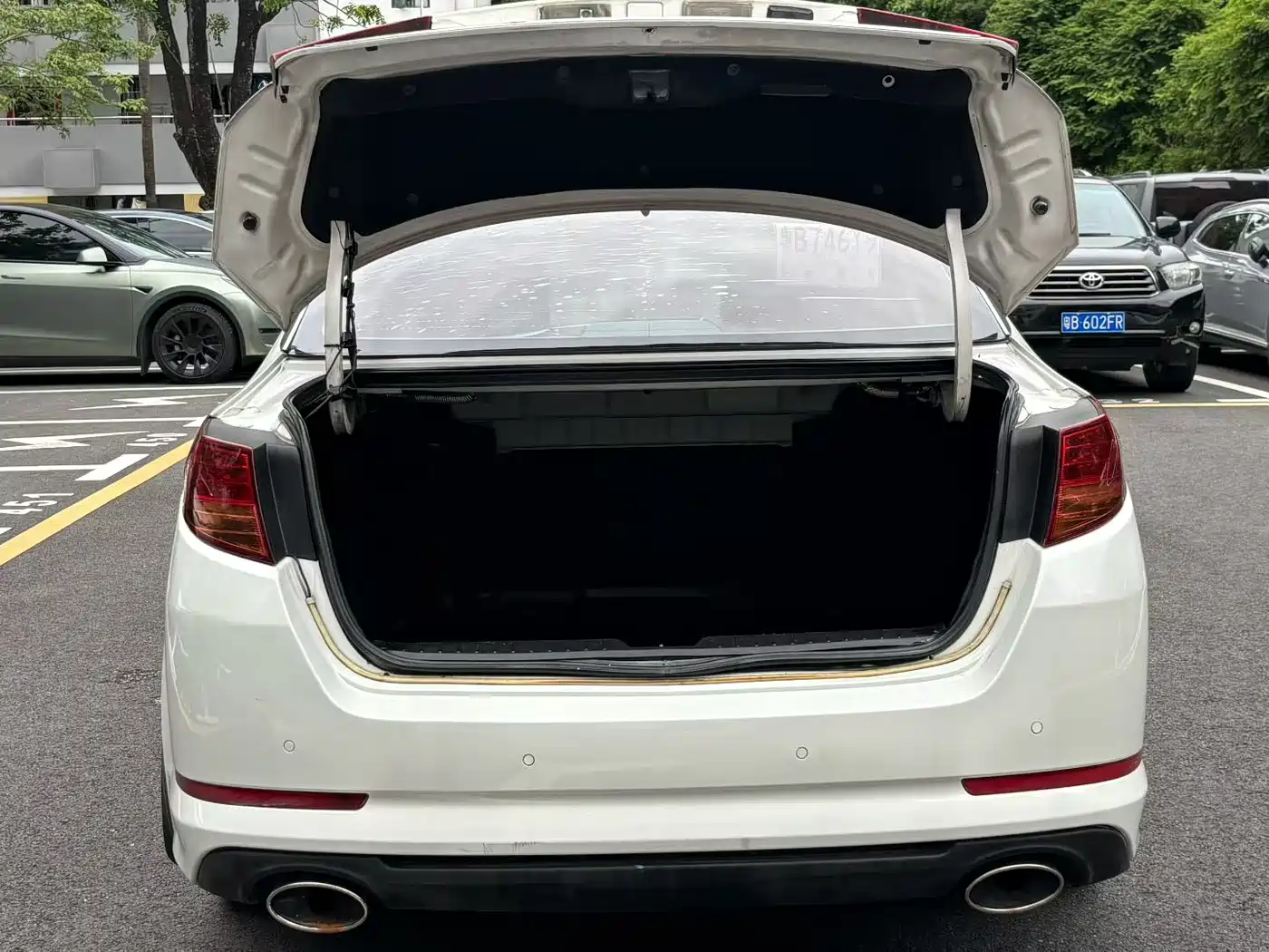 Kia K5 2012 2012 2.0L Automatic DLX