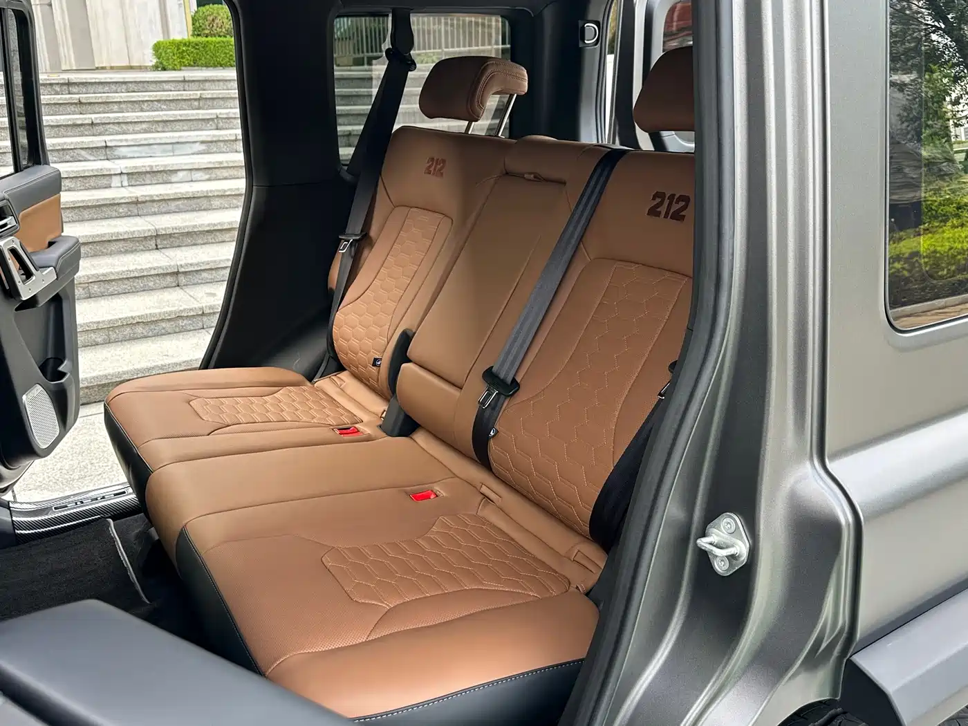 212 T01 2025 2024 2.0T Explorer