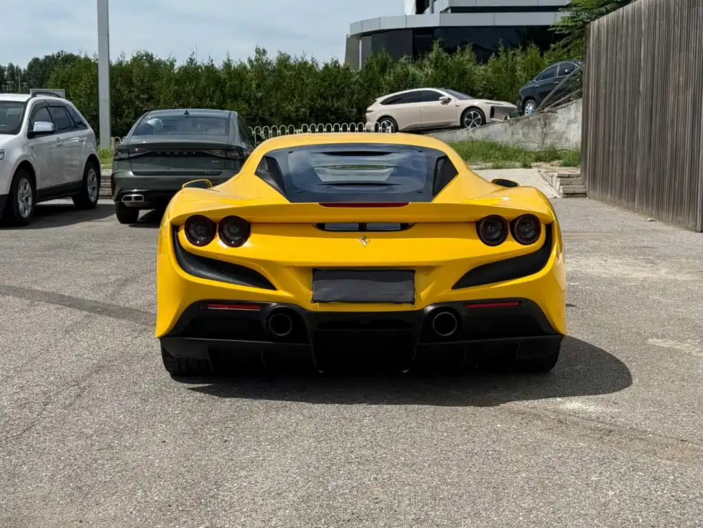 Ferrari F8 2023 2019 Tributo 3.9T V8