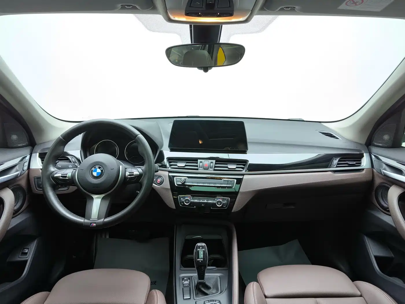 BMW X1 2021 sDrive25Li Leading фото 4
