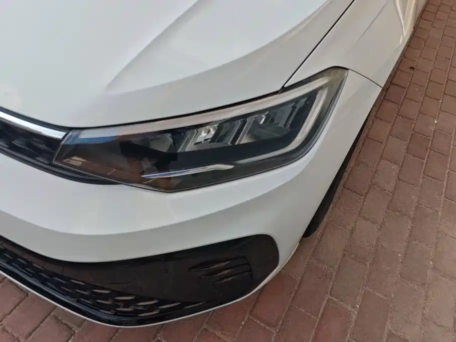 Фото 5 - Volkswagen Lavida