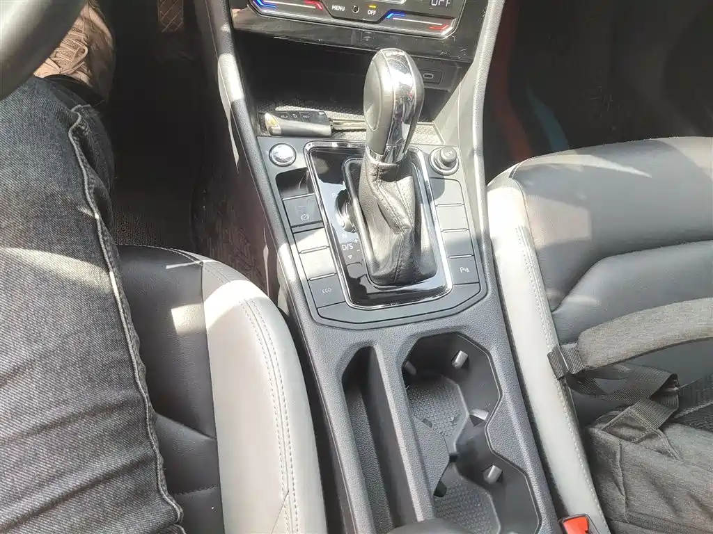 Volkswagen Bora 2023 300TSI DSG Premium Edition фото 10