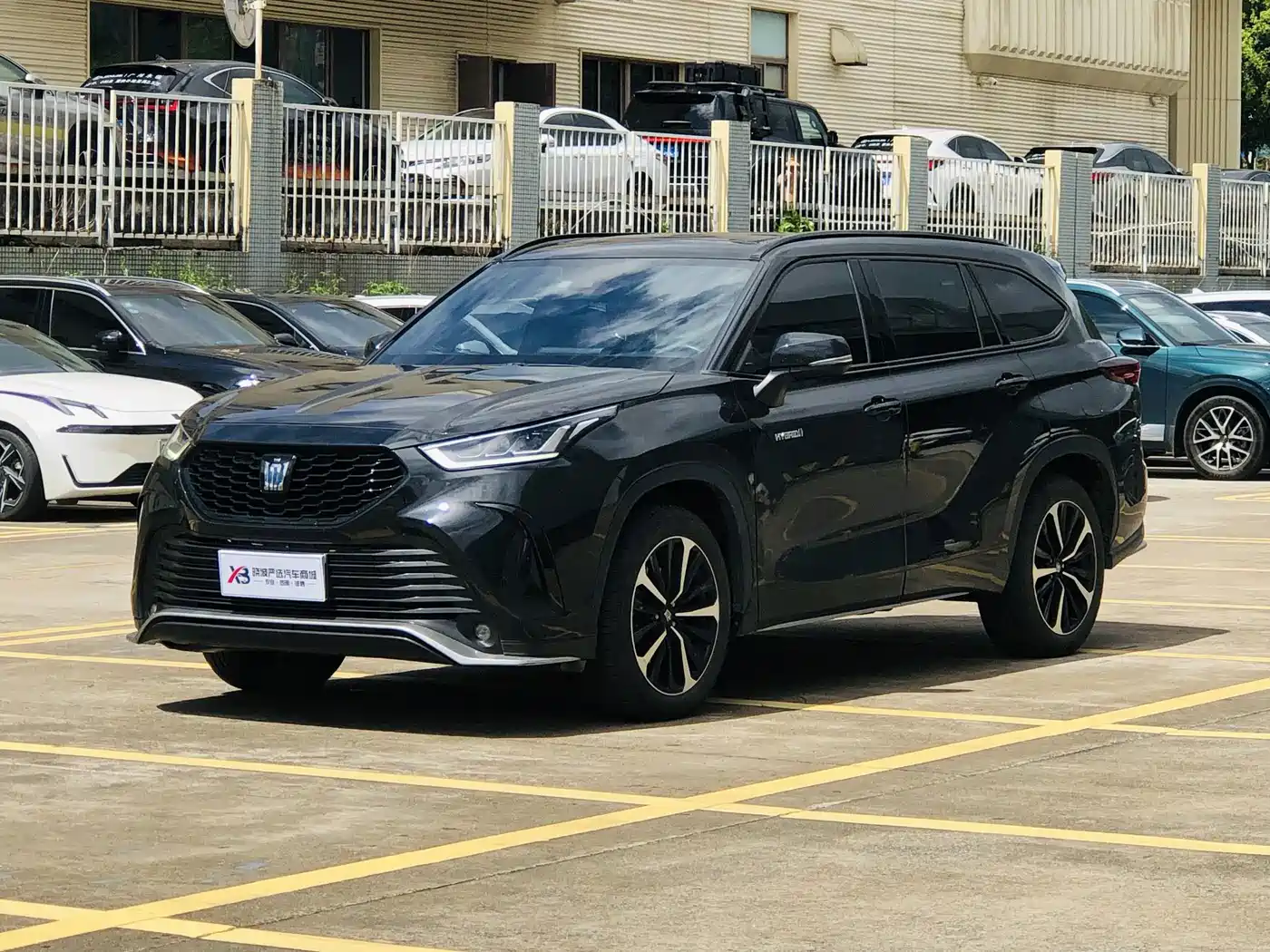 Toyota Crown Kluger 2024 2023 2.5L HEV AWD Luxury Edition