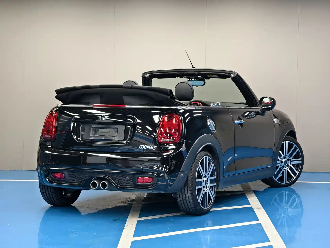 MINI 2021 2.0T COOPER S CABRIO Caribbean Blue Collector's Edition фото 7