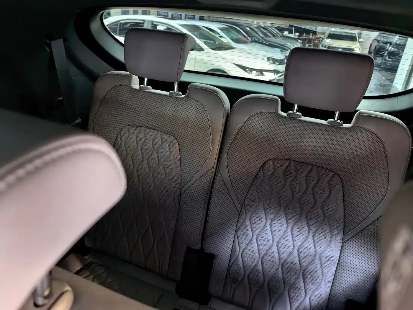 BYD Tang New Energy 2024 DM-i Glory Edition 112KM Deluxe фото 23