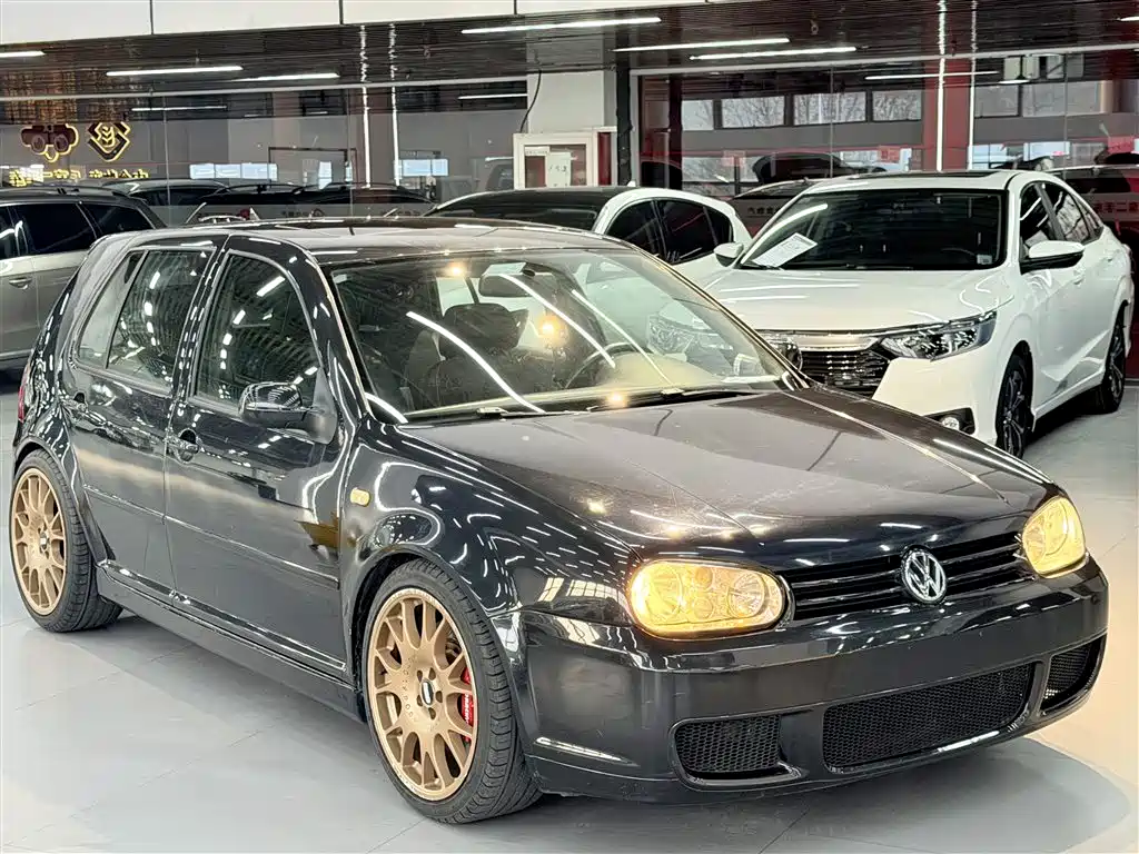 Volkswagen Golf 2008 Model 1.6 Automatic Fashion Type фото 10