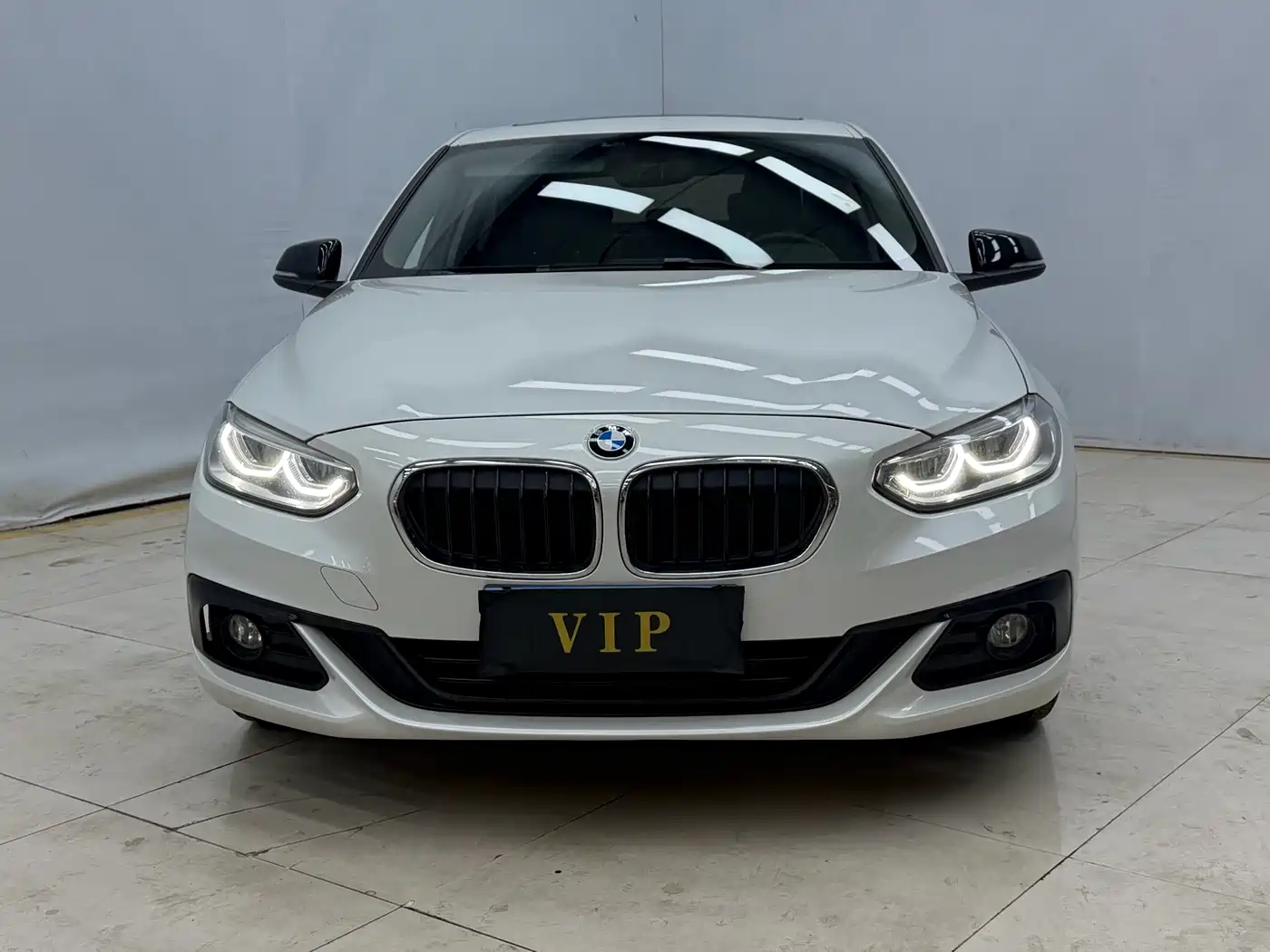 BMW 1 Series 2018 118i Sport Edition фото 2