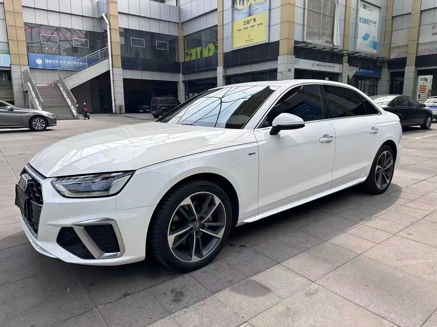 AUDI A4L