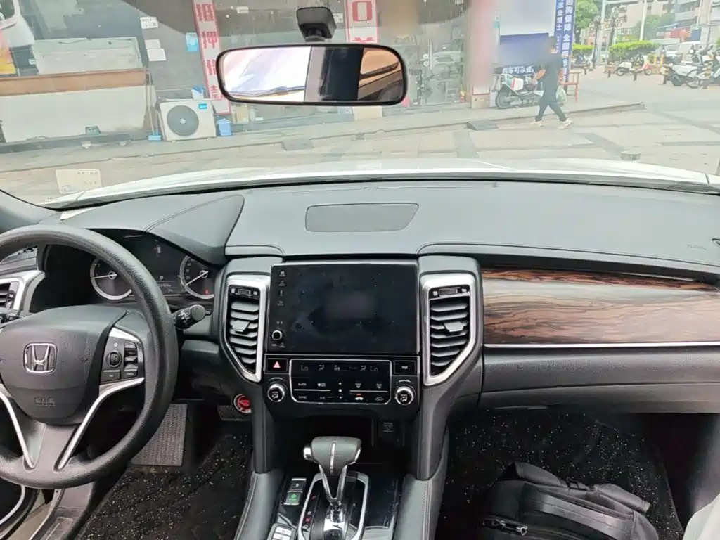 Honda UR-V 2017 2017 240TURBO 2WD Classic Edition China V