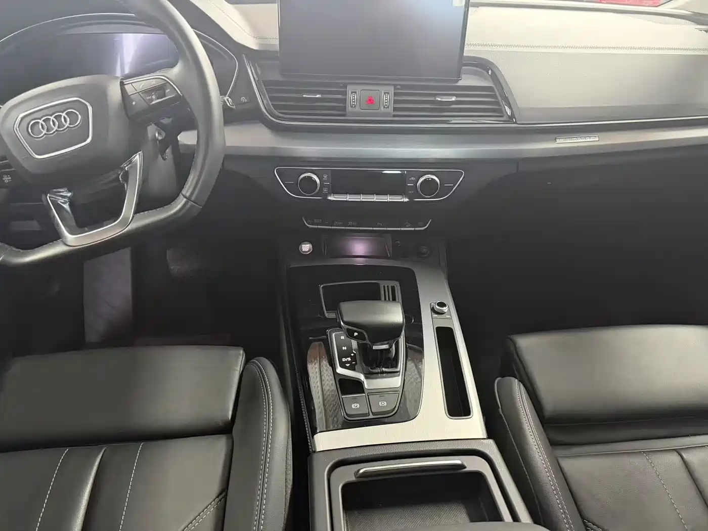 Фото 9 - Audi Q5L