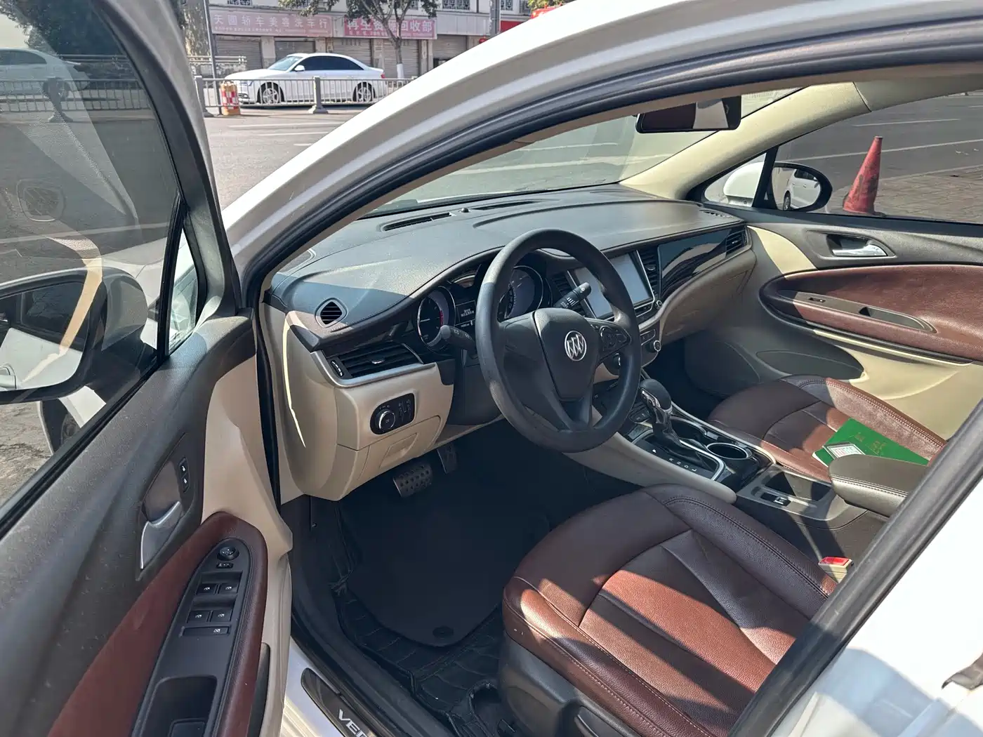 Buick Verano 2017 Sedan 15S Automatic Progressive фото 8