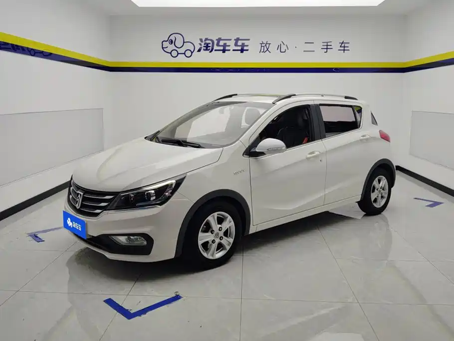 Baojun 310 2017 2017 1.5L Manual Luxury