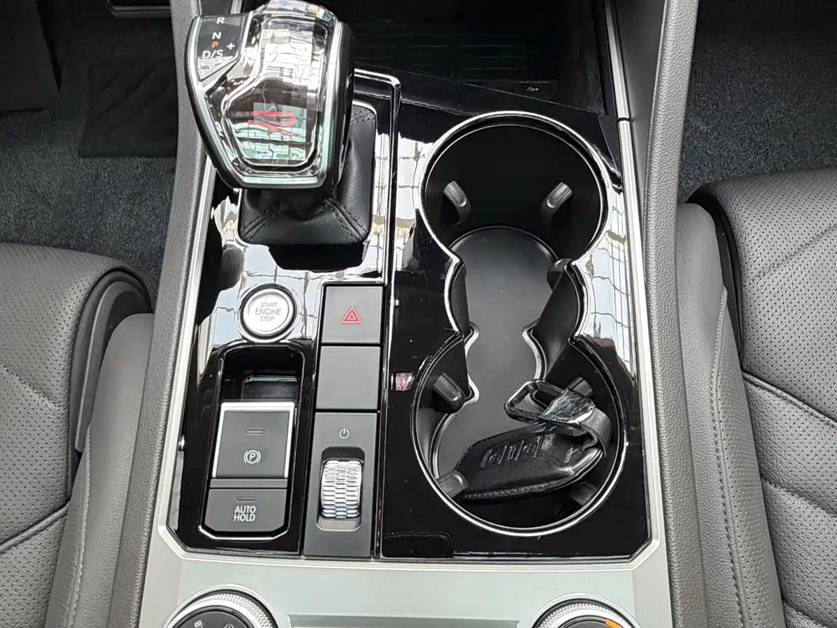 Volkswagen Touareg 2020 2019 3.0TSI Sharp Edge Edition China VI
