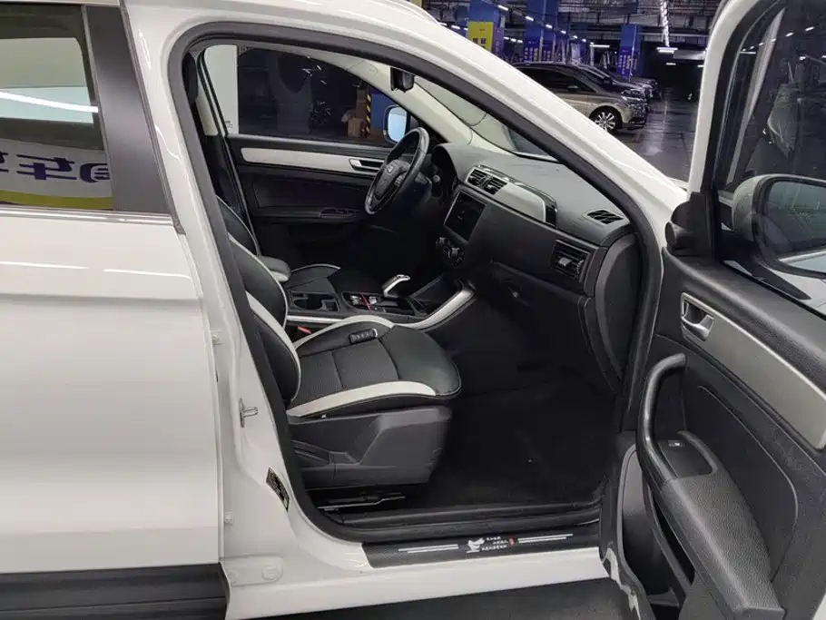Qoros 5 2020 2019 Qoros 5S 1.6TGDI Premium