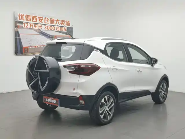 BYD Yuan 2017 1.5L Manual Cool Connect — фото 2