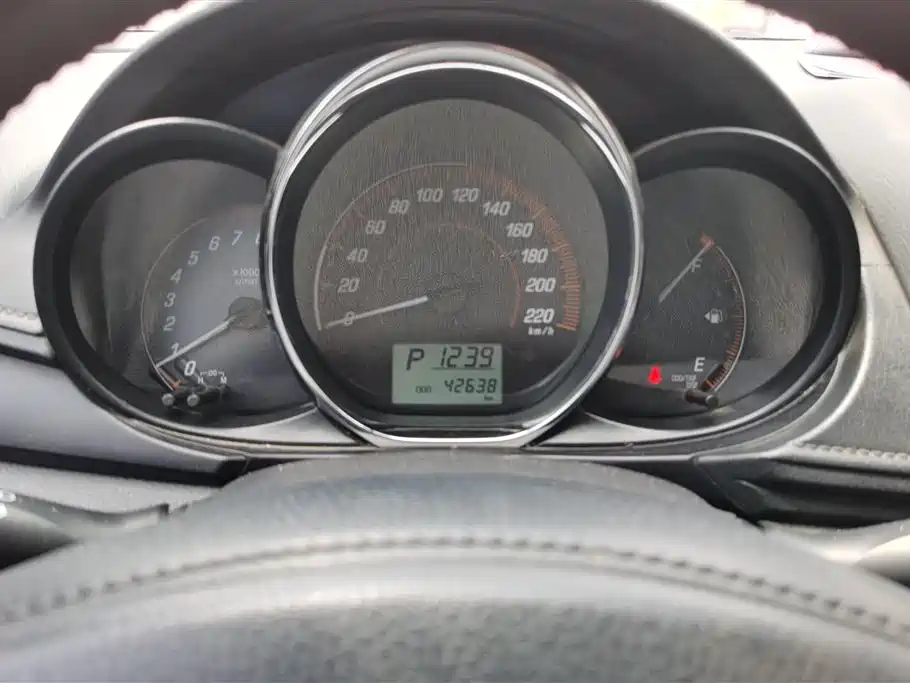 TOYOTA YARIS L ZHIXUAN