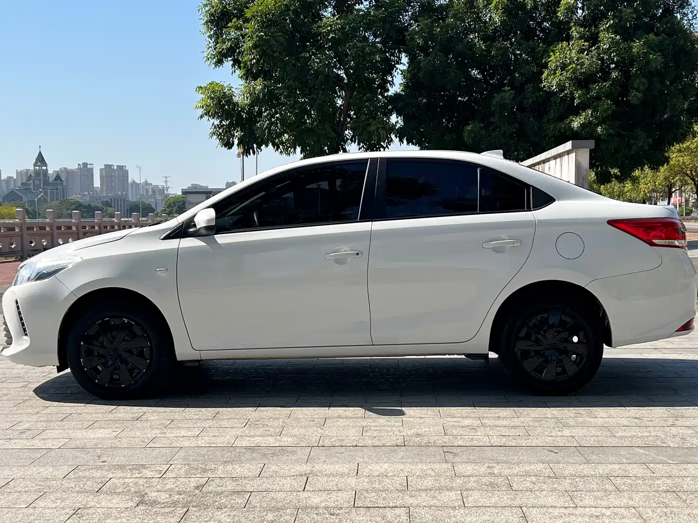 Toyota Vios 2017 1.5L CVT Pioneer фото 14