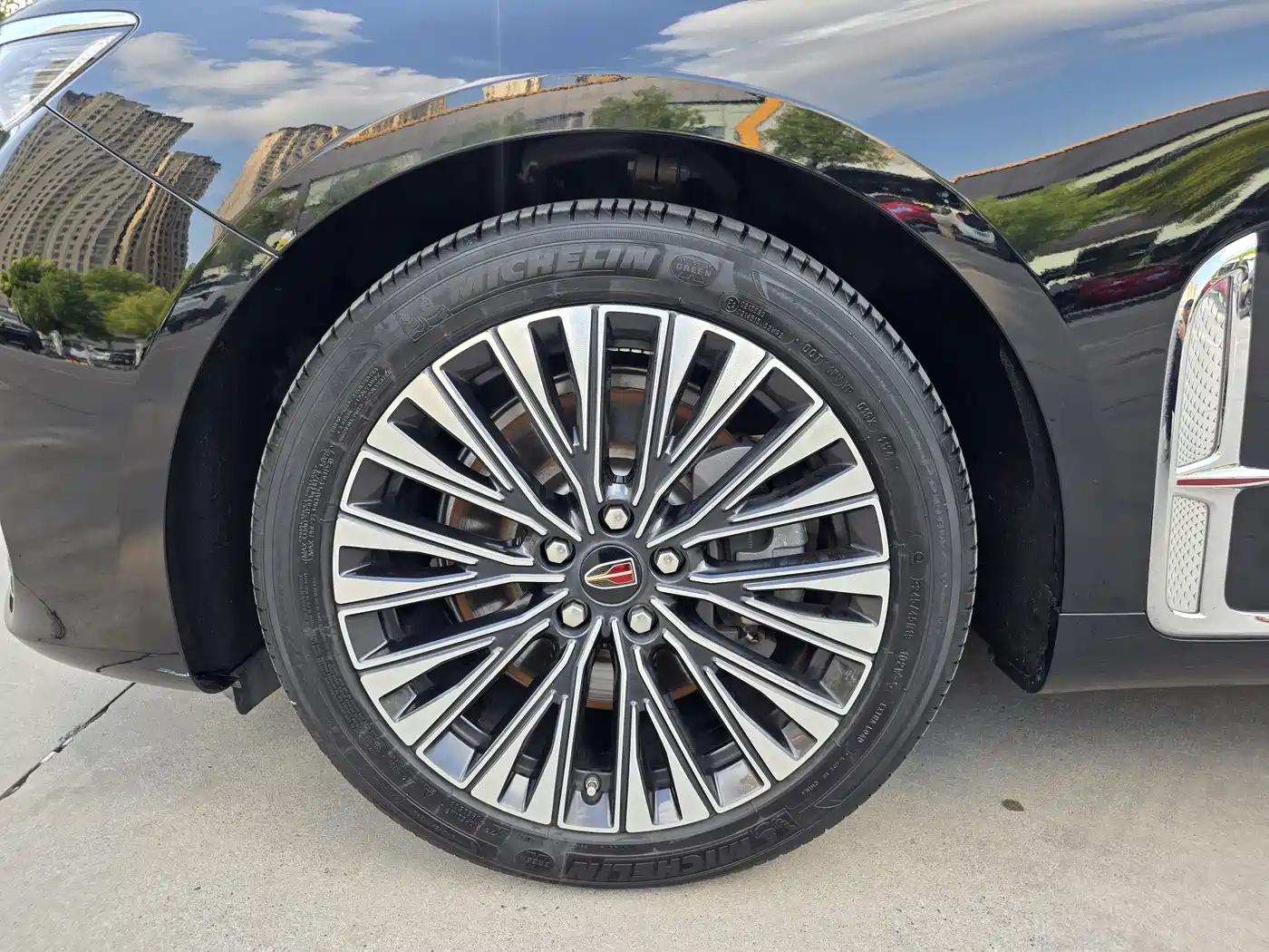 Hongqi H9 2025 2024 2.0T Qi Enjoy Luxury Business Edition