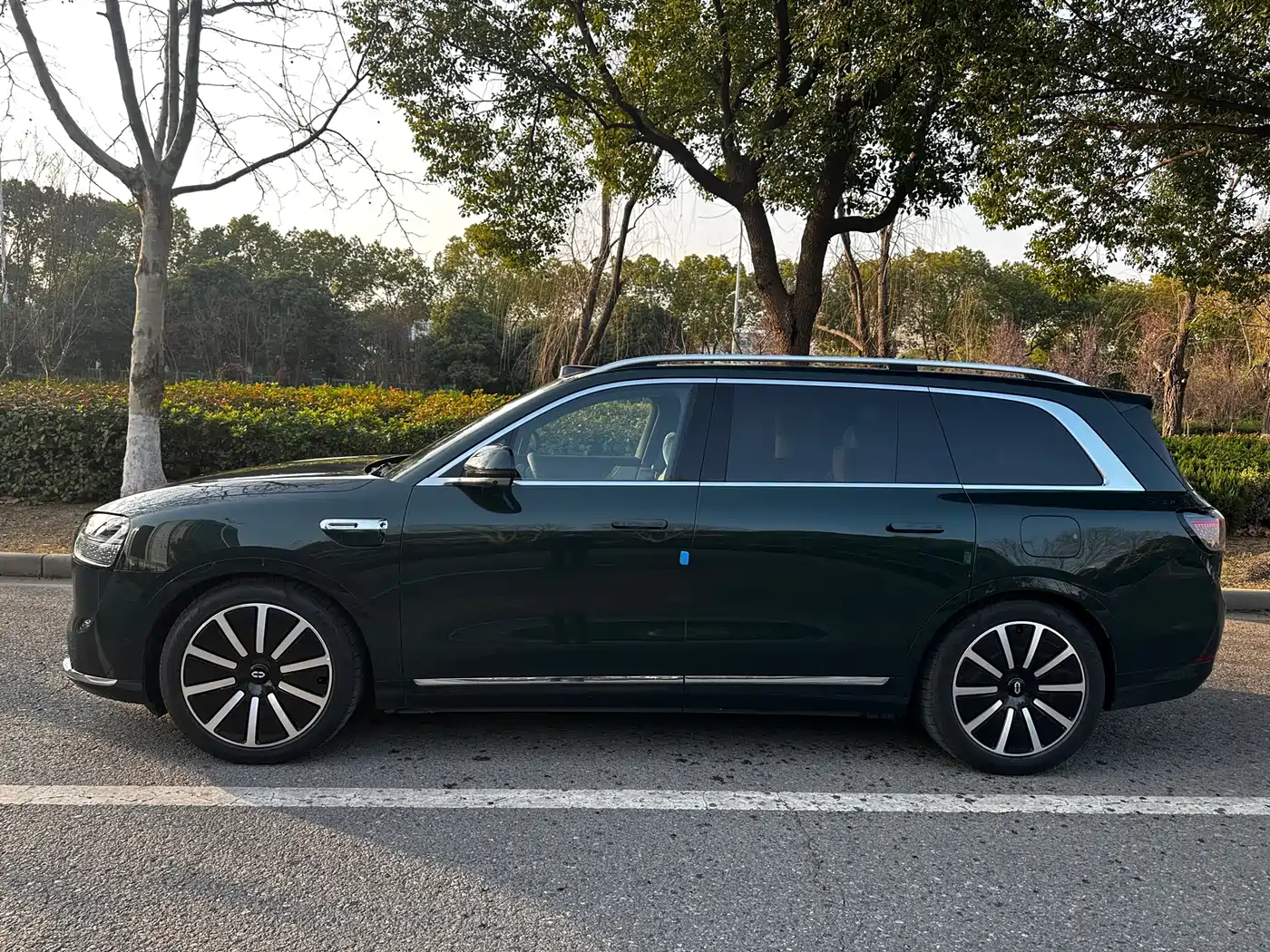AITO Wenjie AITO M9 2025 Extended Range Ultra 52kWh 6-Seater фото 22