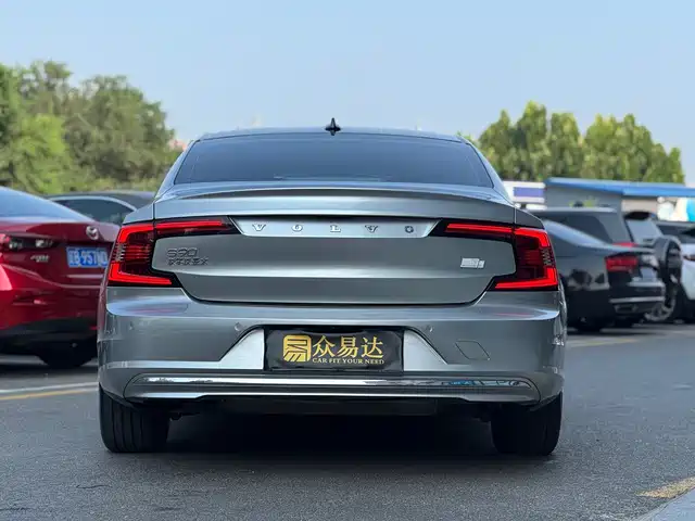 Volvo S90 Plug-in Hybrid 2022 Facelift T8 E-Drive Hybrid R-Design Luxury Edition — фото 4