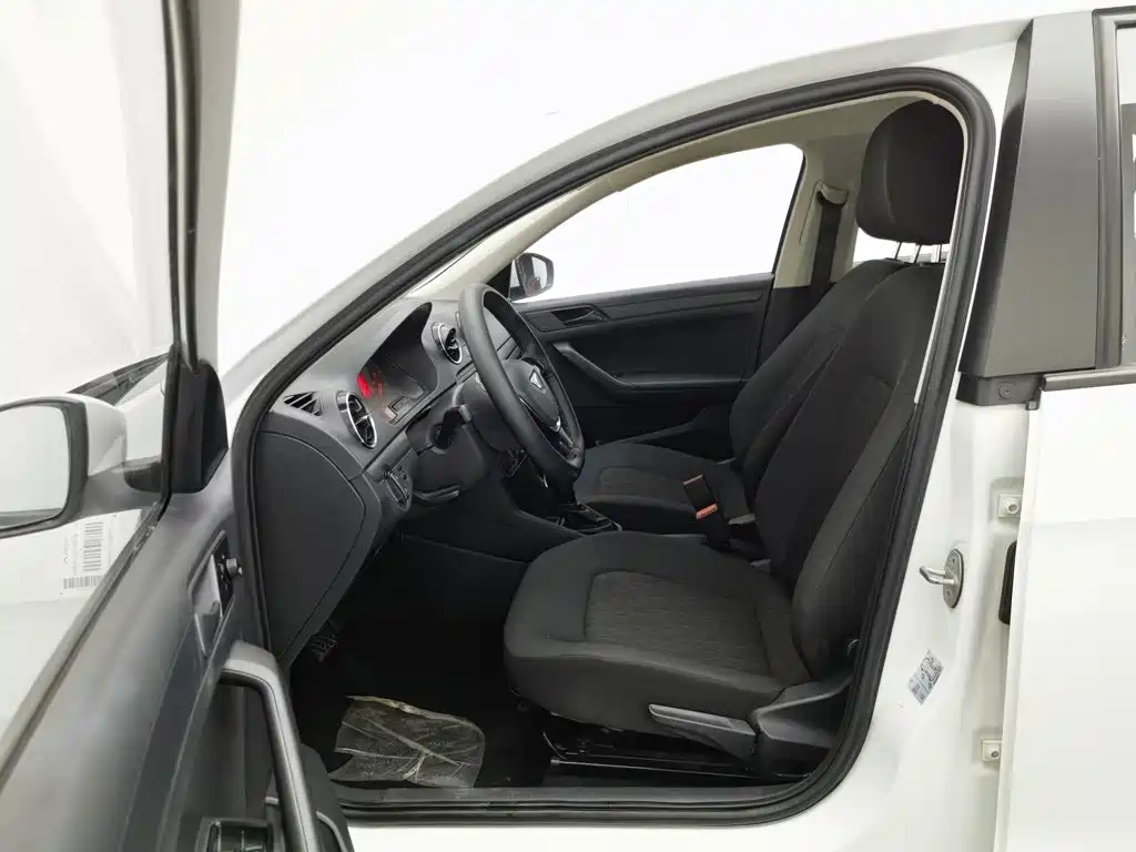 صورة 10 - Jetta VA3
