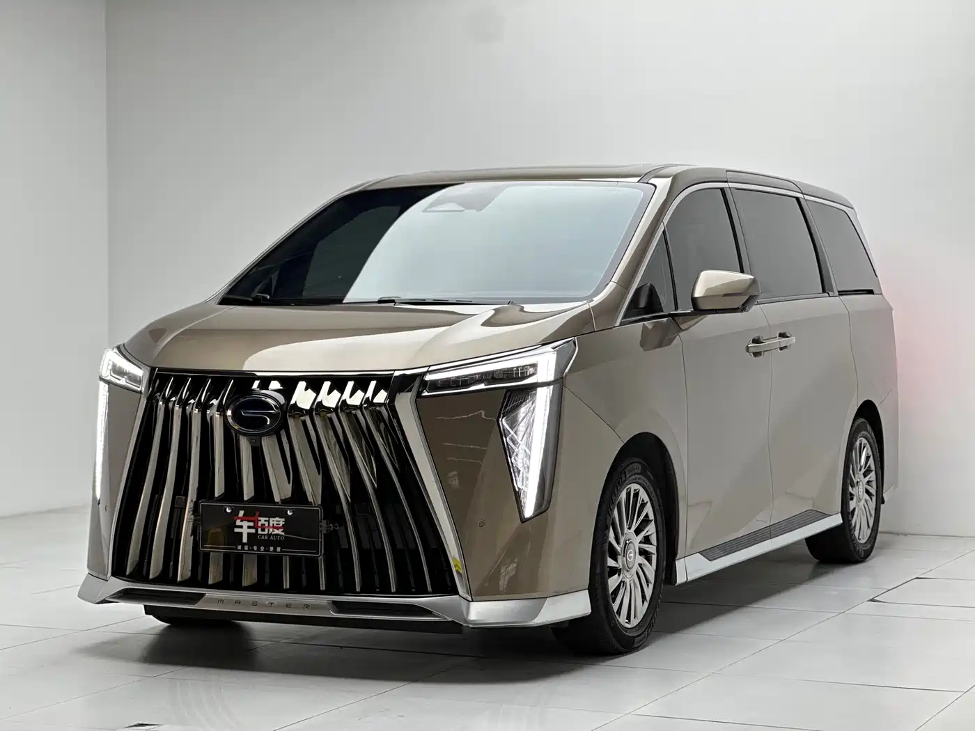 GAC Trumpchi Trumpchi M8 2023 Model Master Series Hybrid Royal Edition