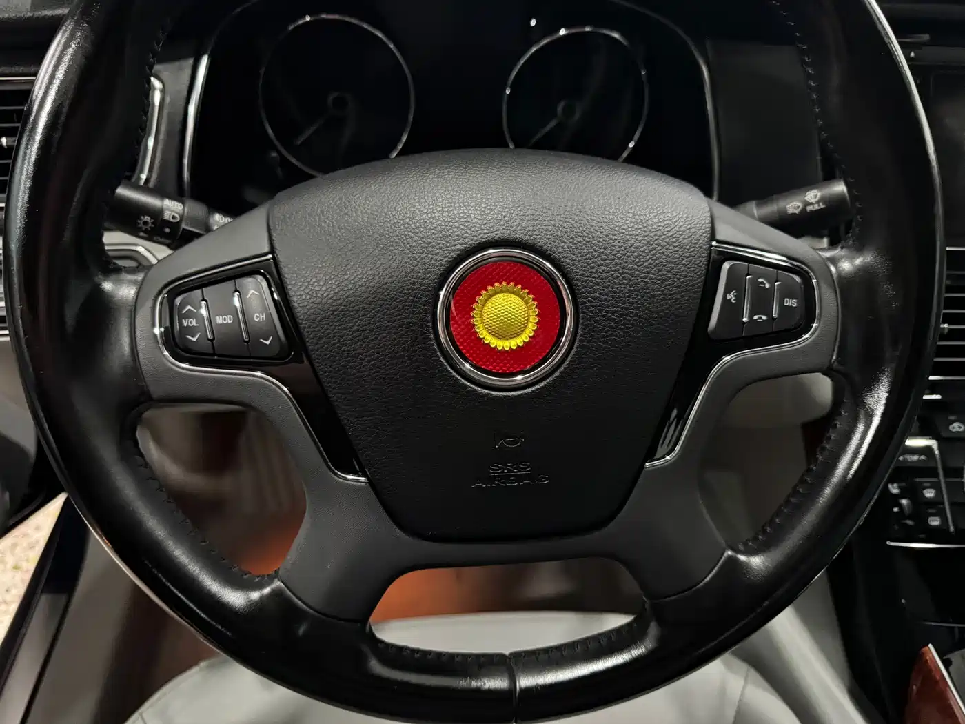 Hongqi H7 2015 2015 1.8T Luxury Type