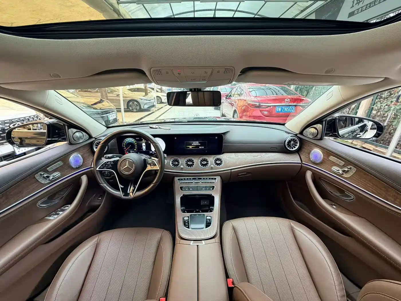 Mercedes-Benz E-Class 2023 E 300 L Fashion фото 9