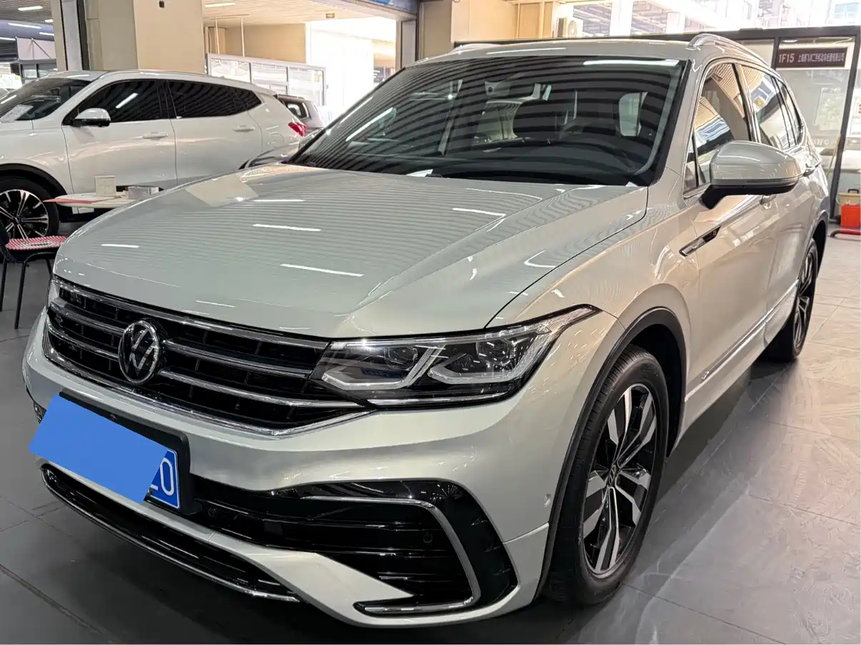 Volkswagen Tiguan L 2023 330TSI Auto 2WD R-Line Flagship Edition фото 2
