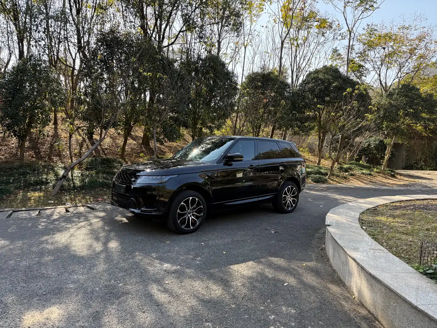 Land Rover Range Rover Sport 2022 3.0 L6 Gloss Black Edition фото 7