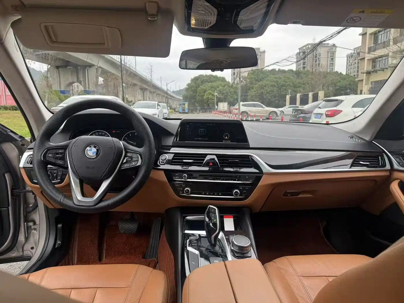 BMW 5 Series 2018 528Li Launch Special Edition фото 4