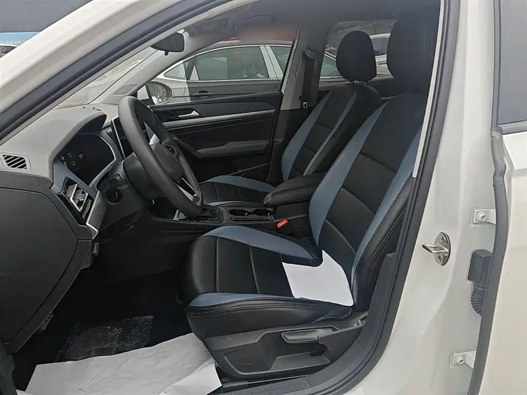 Volkswagen Lavida 2024 Model 1.5L Automatic Delight Edition фото 15