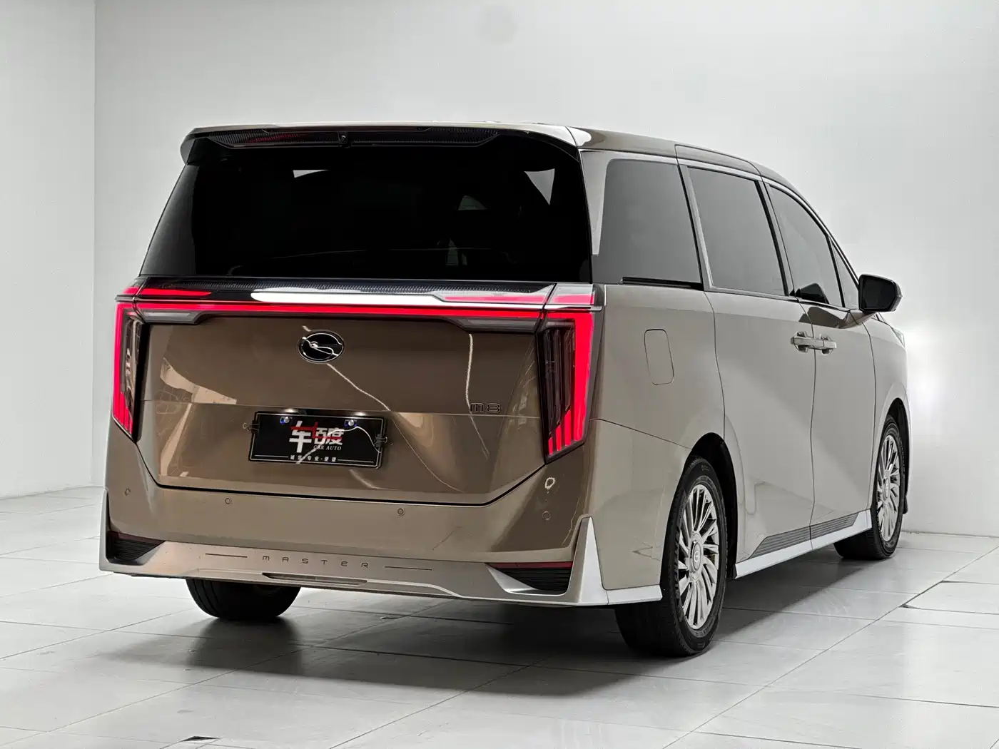 GAC Trumpchi Trumpchi M8 2023 Model Master Series Hybrid Royal Edition фото 4