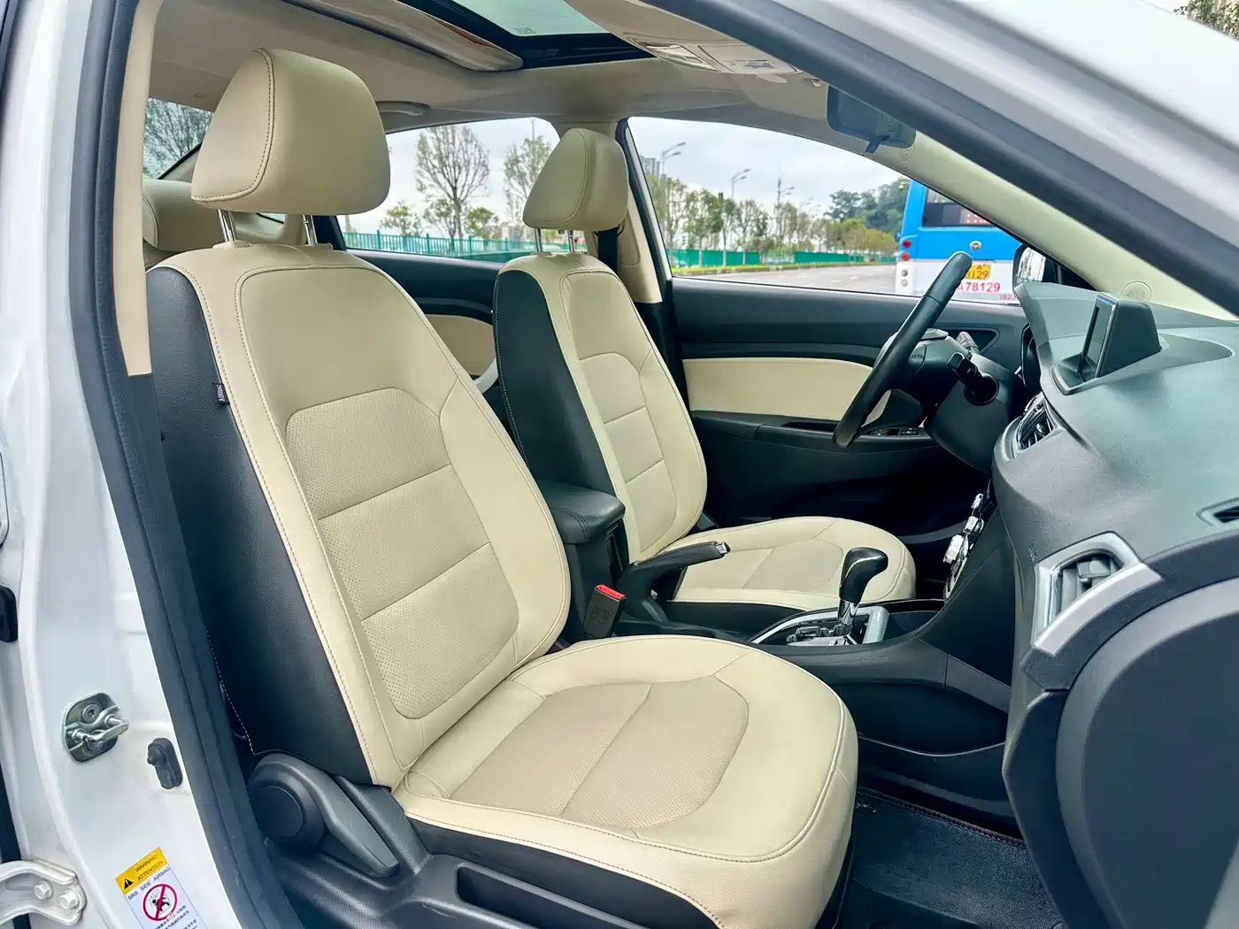 Changan Yuexiang V7 2015 2015 1.6L Automatic Fun Edition China IV