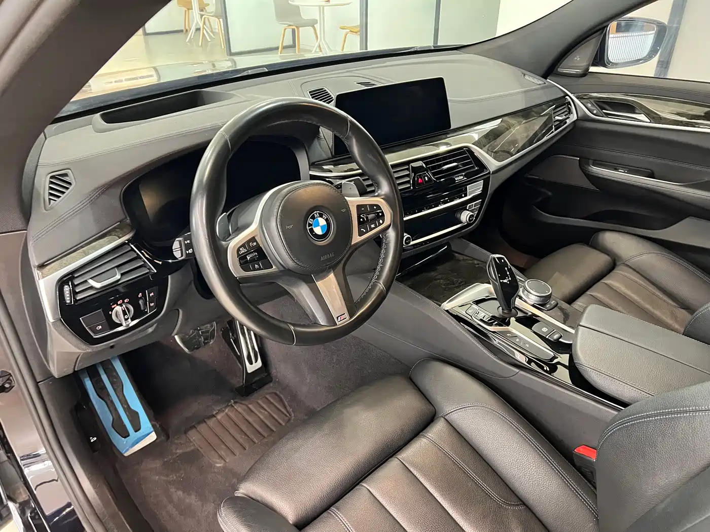 BMW 6 Series GT 2020 630i M Sport Package фото 11