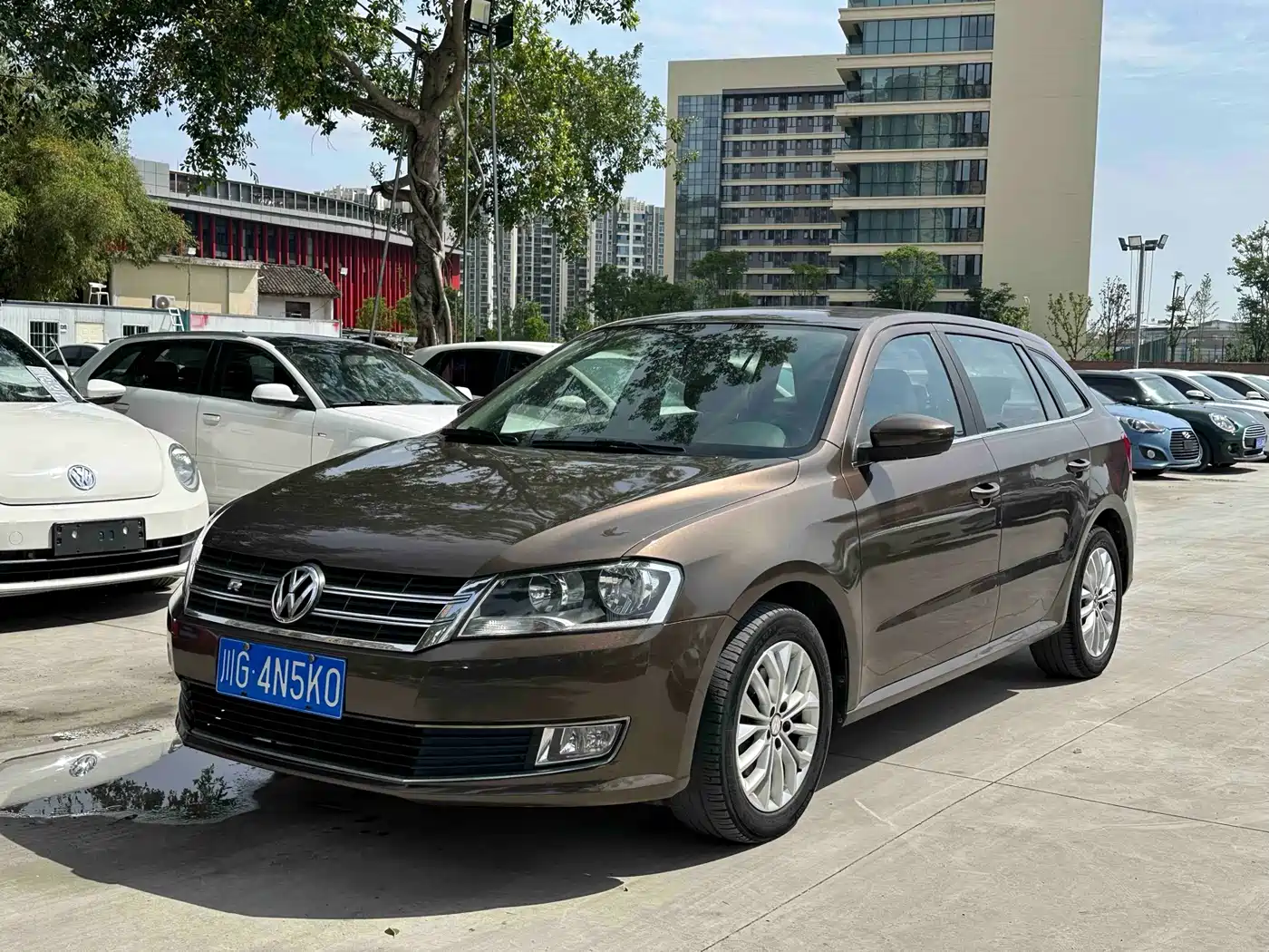 Volkswagen Lavida Tour 2013 1.4TSI Automatic Luxury