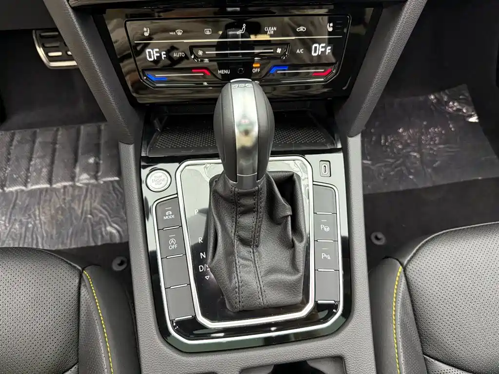 Volkswagen FAW-Volkswagen CC 2024 380TSI Eye-catching Edition фото 9