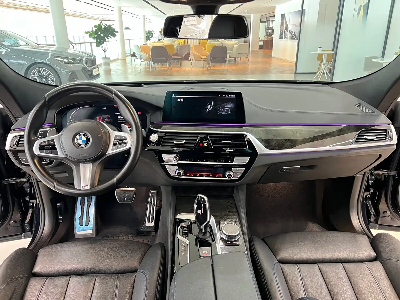 BMW 6 Series GT 2020 630i M Sport Package фото 15