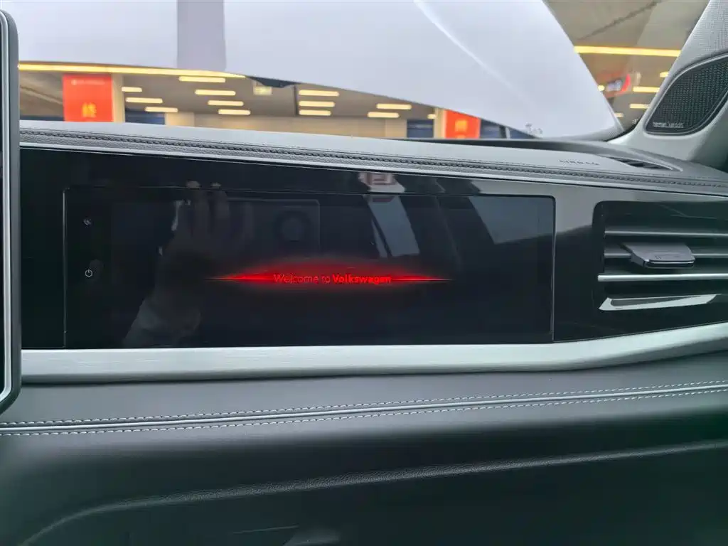 Volkswagen Passat 2025 Pro 380TSI Dragon Prestige Edition фото 10