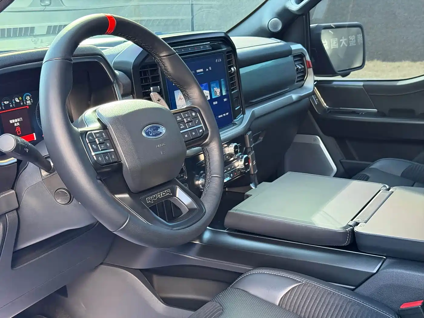 FORD F-150 RAPTOR