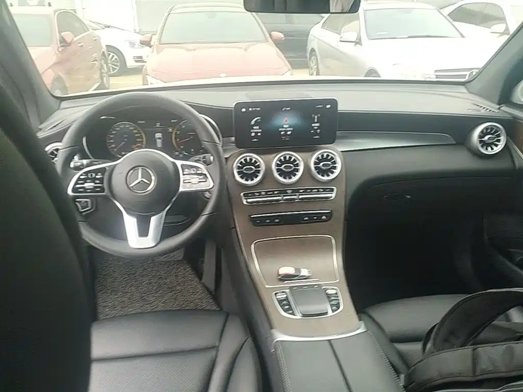 Mercedes-Benz GLC 2022 GLC 300 L 4MATIC Dynamic Collector's Edition фото 10