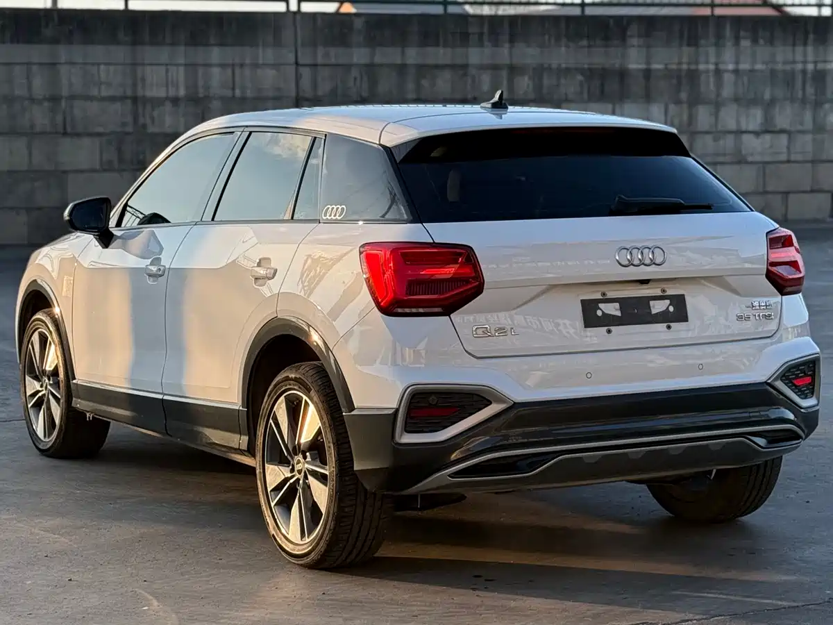 Audi Q2L 2022 35 TFSI Progressive Dynamic фото 4