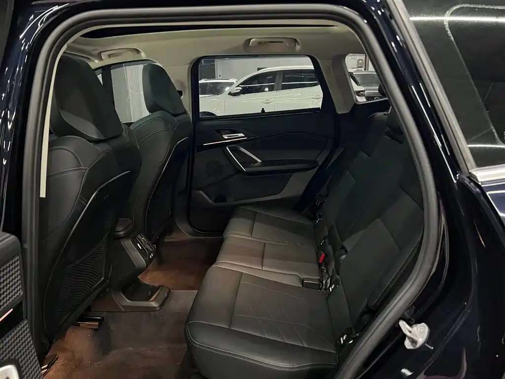 BMW X1 2023 sDrive20Li X Design Package фото 13