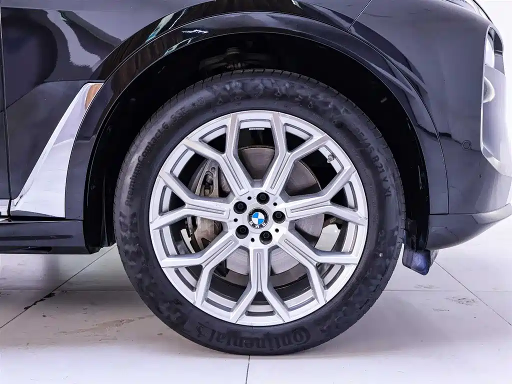 BMW X7 2023 xDrive40i Leading Luxury Package фото 6