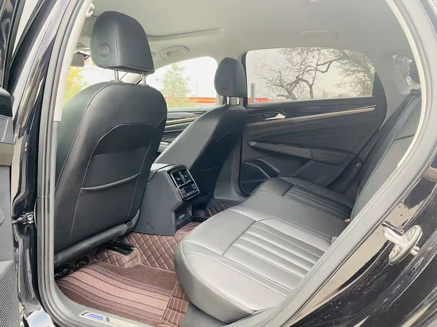 VOLKSWAGEN PASSAT NEW ENERGY