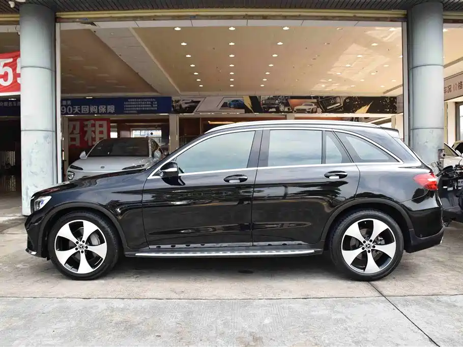 Mercedes-Benz GLC 2018 GLC 300 4MATIC Dynamic фото 7