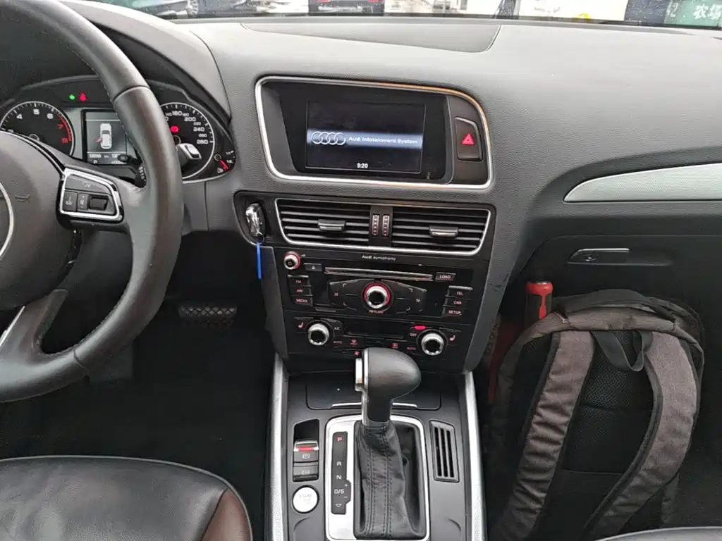 Audi Q5 2018 2017 Plus 40 TFSI Technology
