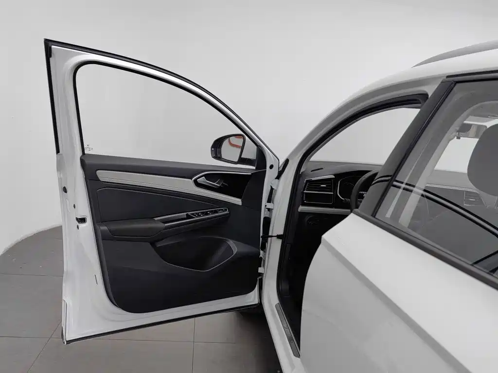 Фото 8 - Jetta VS5