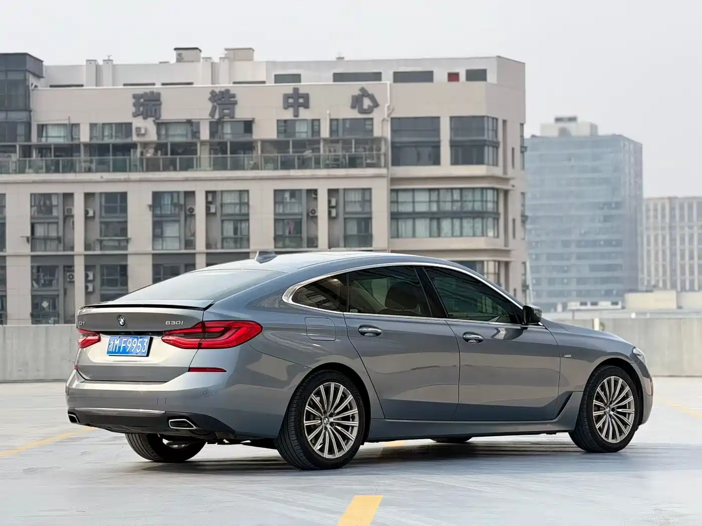 BMW 6 Series GT 2018 630i M Sport Package фото 4