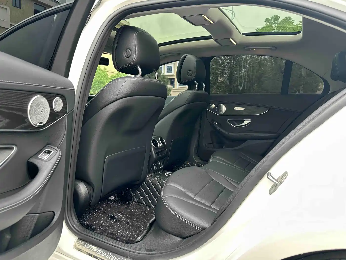 Mercedes-Benz C-Class 2021 C 260 L Sport Starry Exclusive Edition фото 8